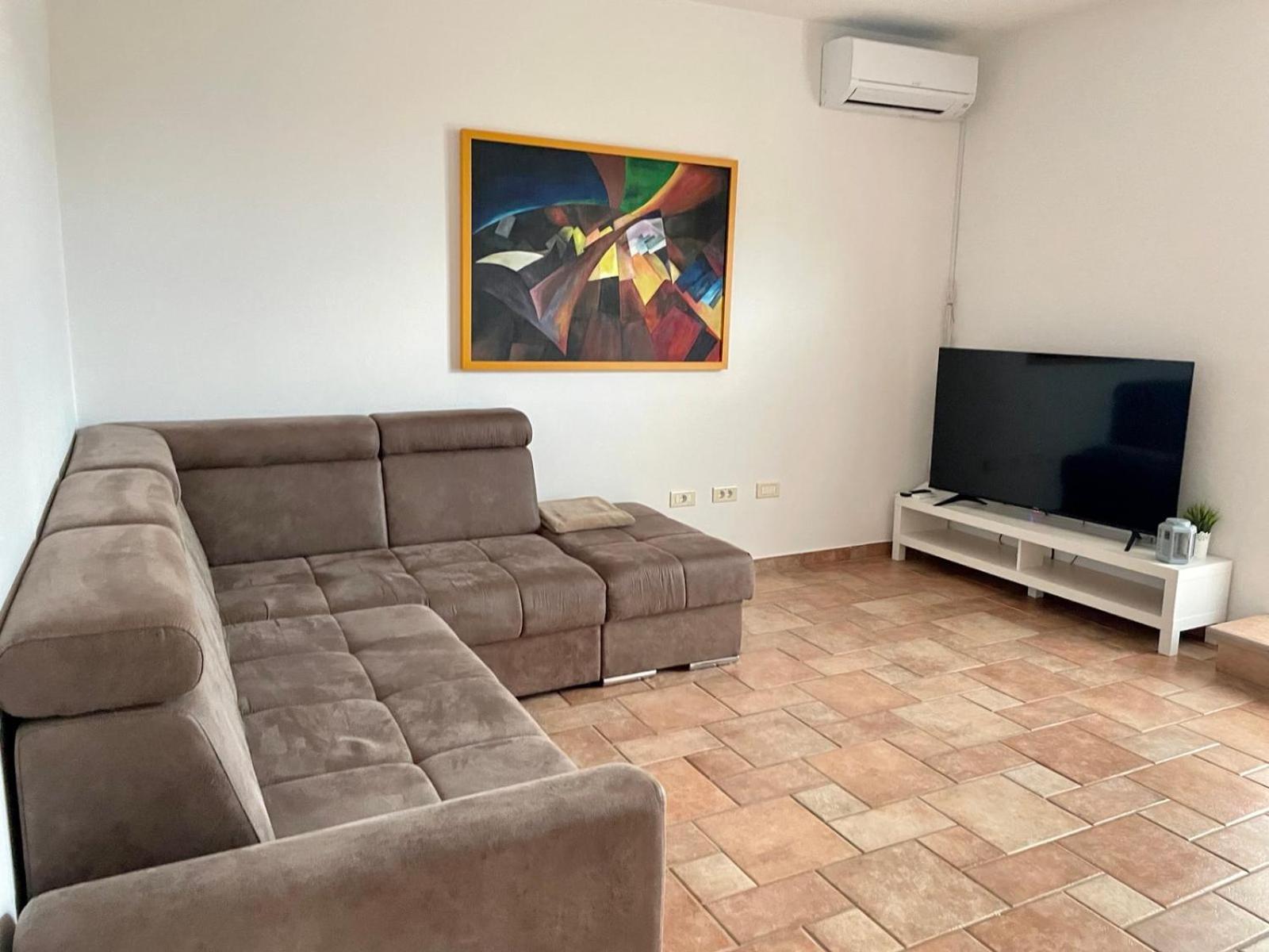 Olea Mar Apartma Pobegi Ngoại thất bức ảnh